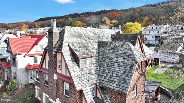 $419,900 | 518 East Broad Street, Tamaqua, PA 18252