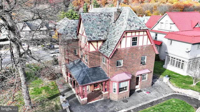 $419,900 | 518 East Broad Street, Tamaqua, PA 18252