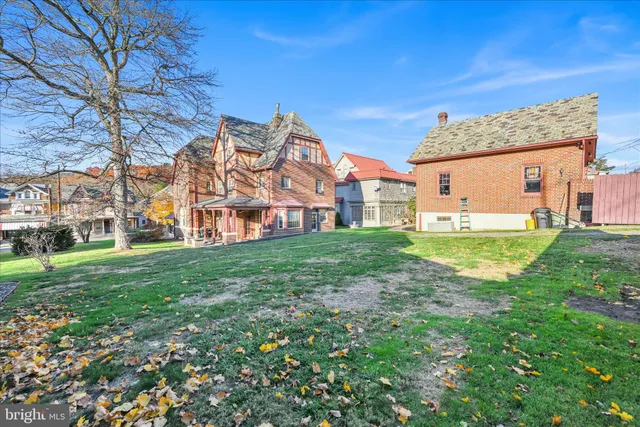 $419,900 | 518 East Broad Street, Tamaqua, PA 18252