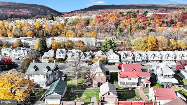 $419,900 | 518 East Broad Street, Tamaqua, PA 18252