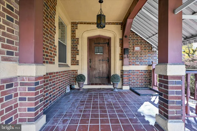 $419,900 | 518 East Broad Street, Tamaqua, PA 18252