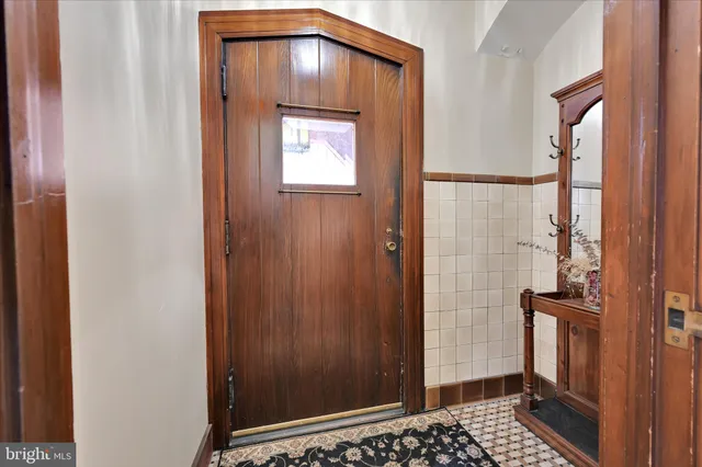 $419,900 | 518 East Broad Street, Tamaqua, PA 18252