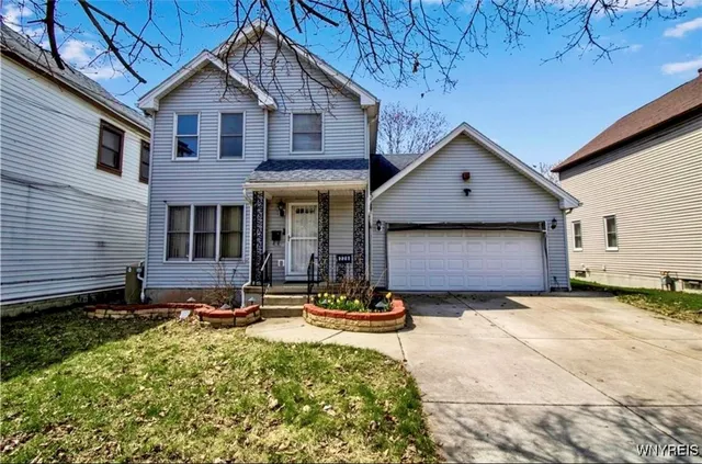 $2,500 | 228 Pine Street, Buffalo, NY 14204