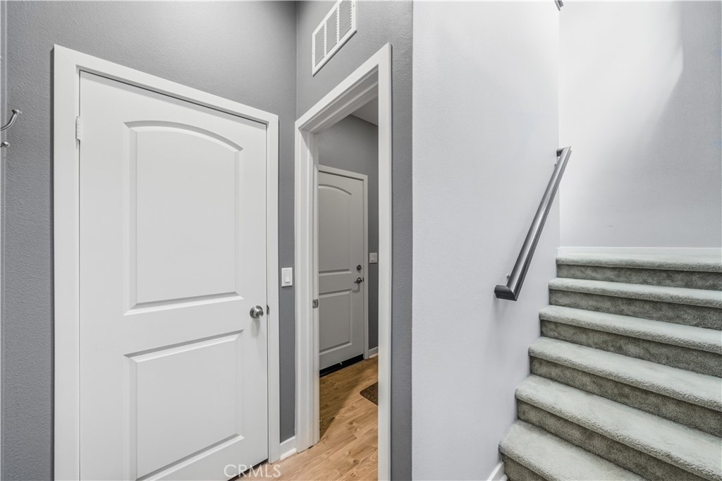 8847 Jacaranda Avenue, Unit C Montclair, CA 91763 - Photo 5 of 34