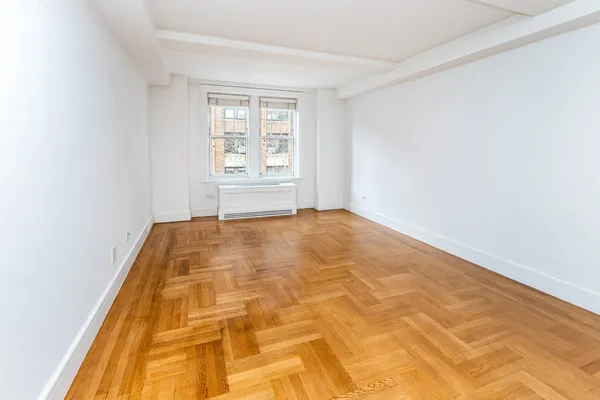 $6,300 | 27 West 72nd Street, Unit 411 | Upper West Side