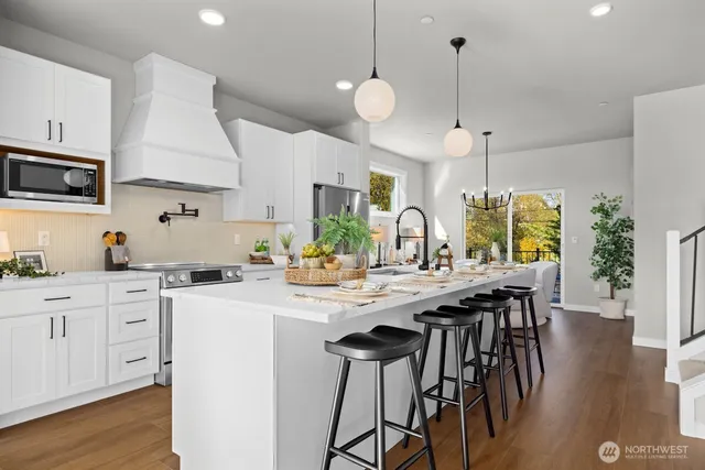 $779,990 | 16823 Alder Way, Unit E8, Lynnwood, WA 98037