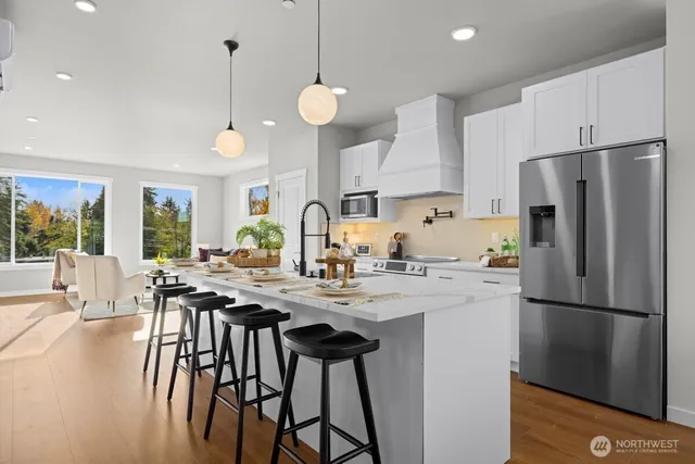 $779,990 | 16823 Alder Way, Unit E8, Lynnwood, WA 98037