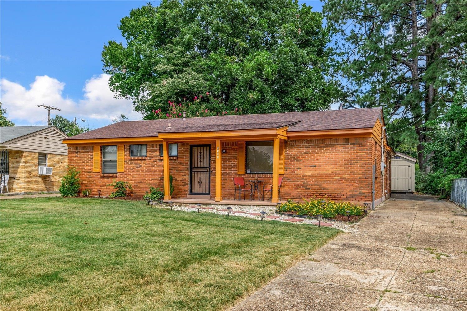 3128 Cherry Road Memphis, TN 38118 - Photo 4 of 40 front view of a house with a yard