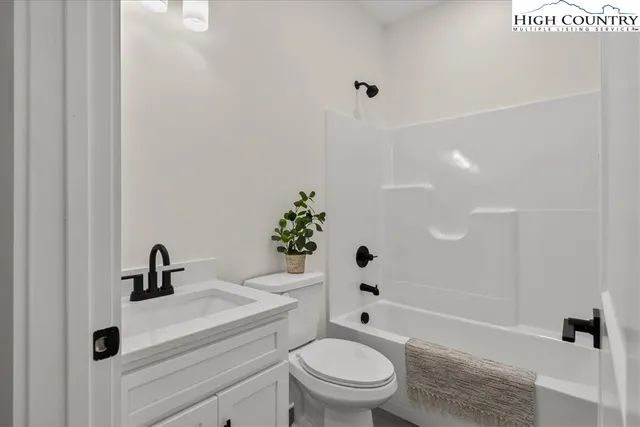 $424,900 | 587 Memorial Park Drive, Sparta, NC 28675