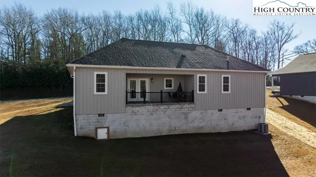 $424,900 | 587 Memorial Park Drive, Sparta, NC 28675