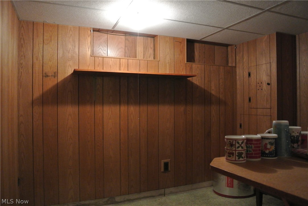 13220 Hathaway Road Cleveland, OH 44125 - Photo 21 of 27 Storage Room/Workshop