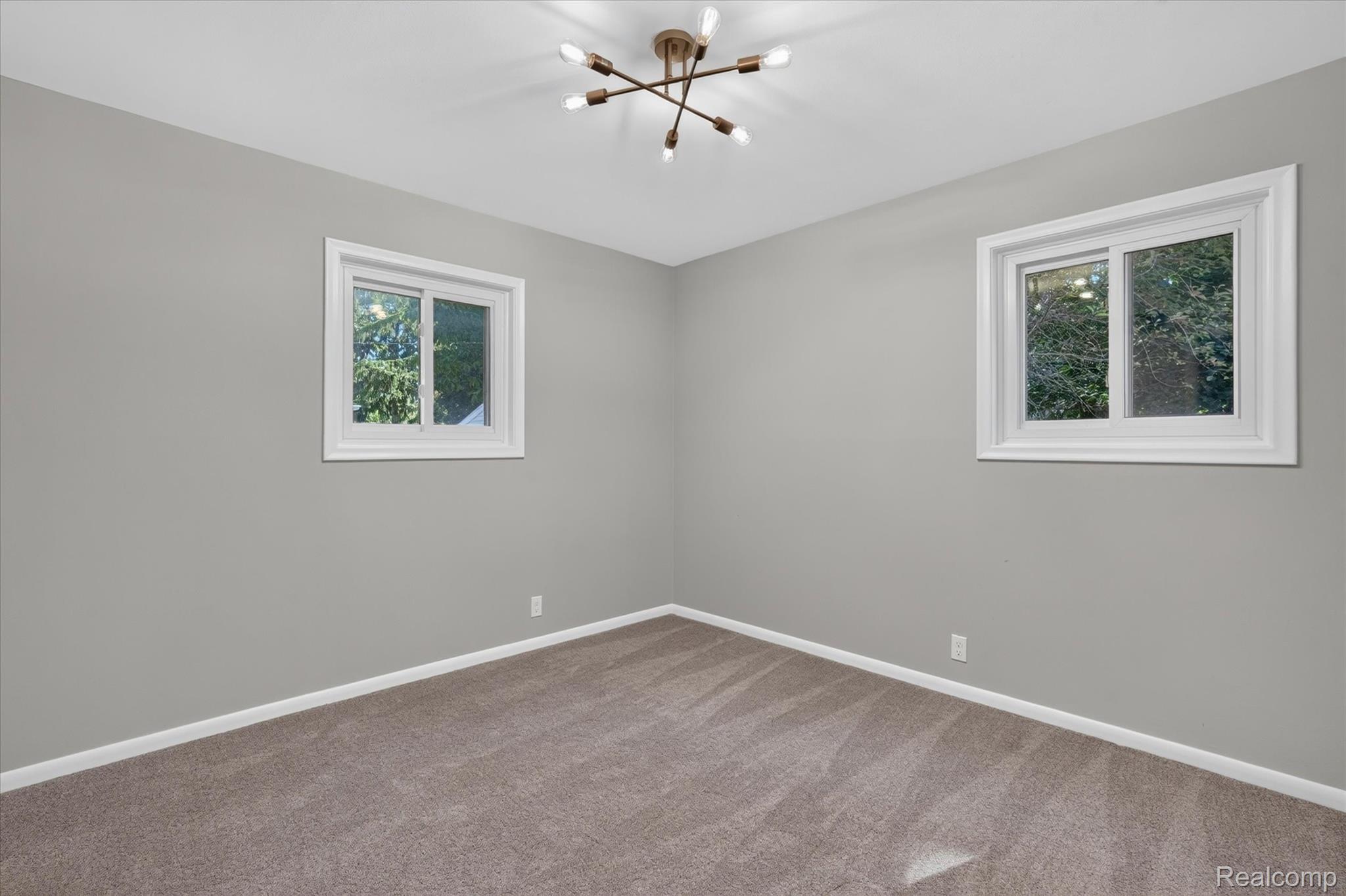 1149 Parallel Street Fenton, MI 48430 - Photo 19 of 34 19-Bedroom 1.jpg