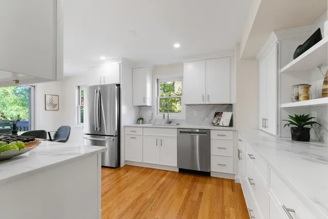 $6,700 | 29 Cottage Street, Unit 29, Newton, MA 02464