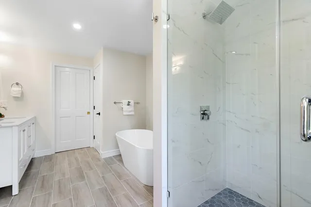 $6,700 | 29 Cottage Street, Unit 29, Newton, MA 02464