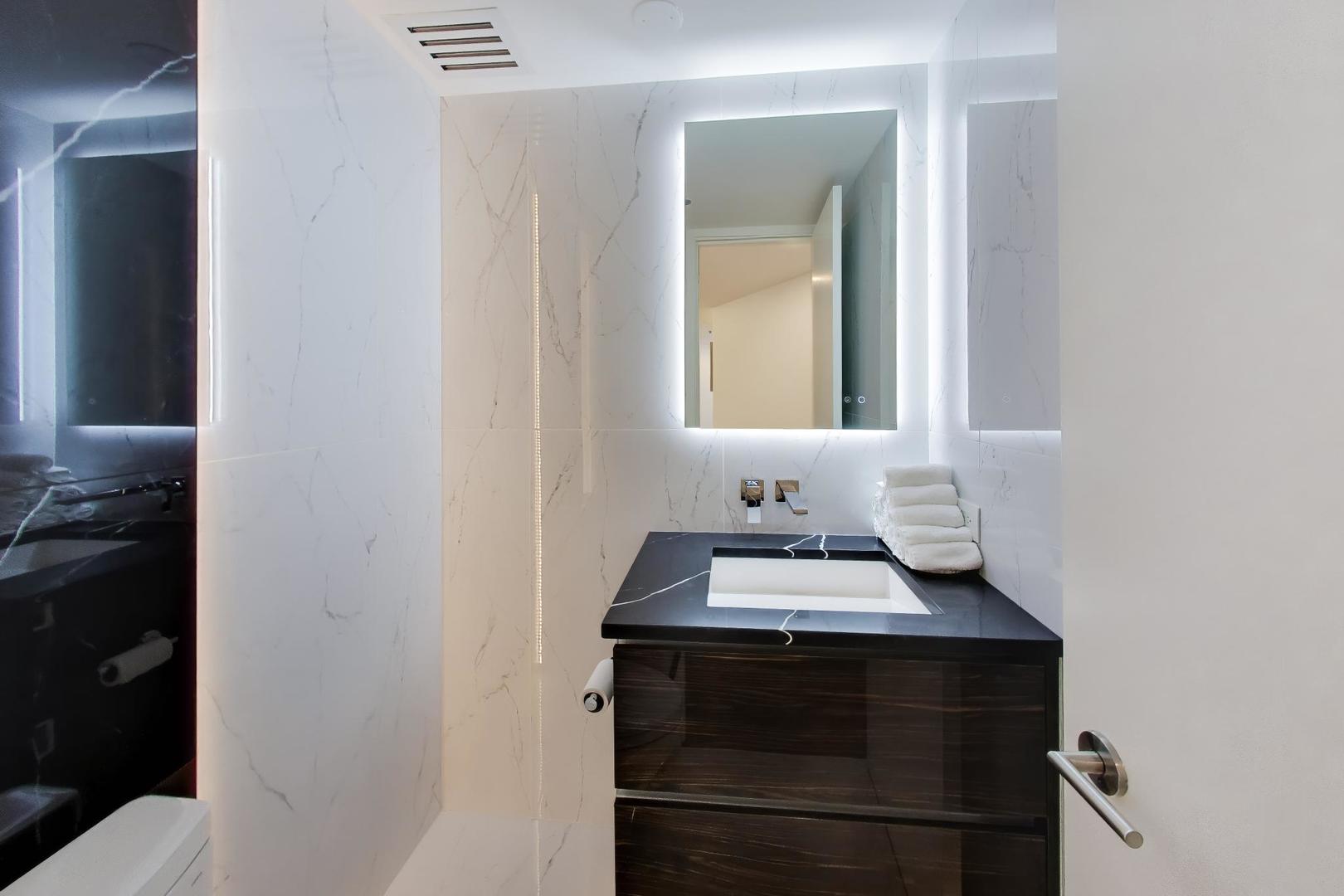 950 North Michigan Avenue, Unit 3103 Chicago, IL 60611 - Photo 23 of 68