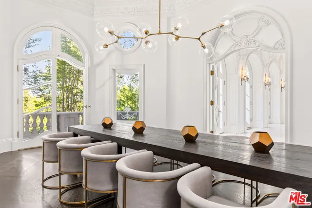 $85,000 | 1091 Laurel Way, Beverly Hills, CA 90210