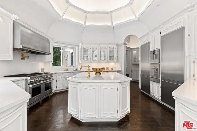 $85,000 | 1091 Laurel Way, Beverly Hills, CA 90210