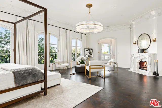 $85,000 | 1091 Laurel Way, Beverly Hills, CA 90210