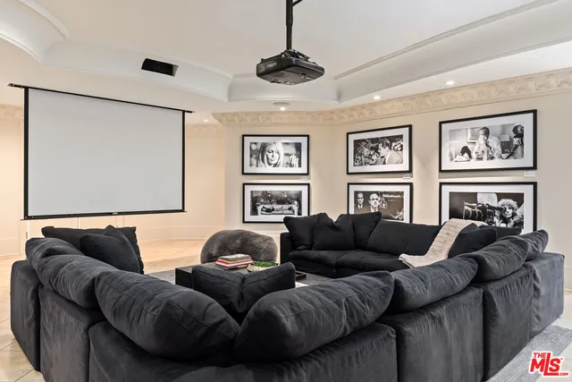 $85,000 | 1091 Laurel Way, Beverly Hills, CA 90210