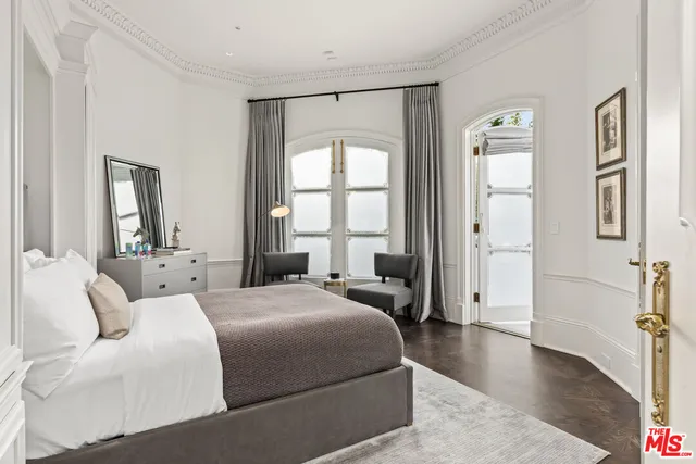 $85,000 | 1091 Laurel Way, Beverly Hills, CA 90210