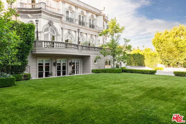 $85,000 | 1091 Laurel Way, Beverly Hills, CA 90210