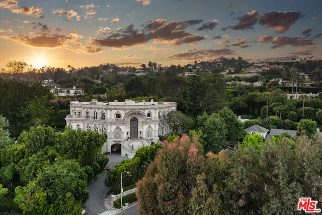 $85,000 | 1091 Laurel Way, Beverly Hills, CA 90210