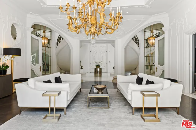 $85,000 | 1091 Laurel Way, Beverly Hills, CA 90210