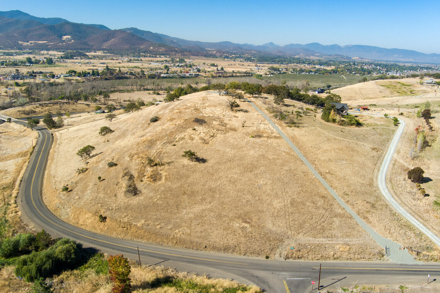 993 Suncrest Road Talent, OR 97540 - Photo 18 of 31 A10