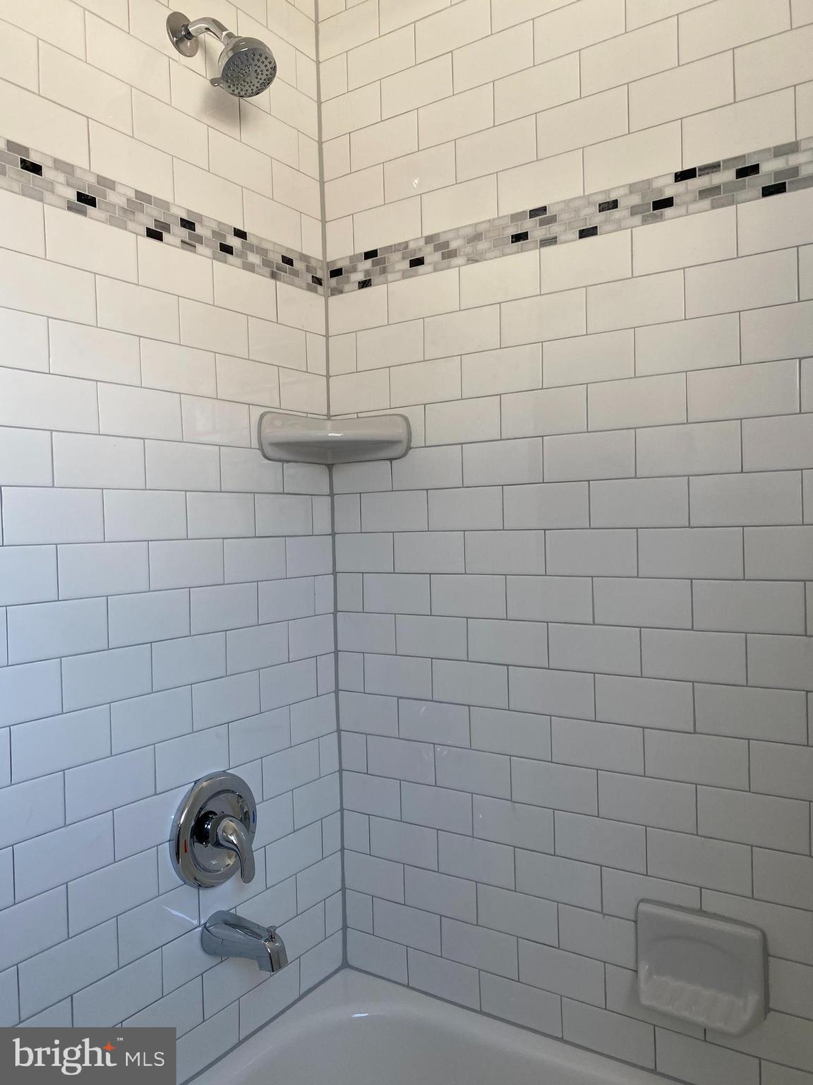 224 Wanda Road Pasadena, MD 21122 - Photo 11 of 33 New Ceramic tile with accent tile