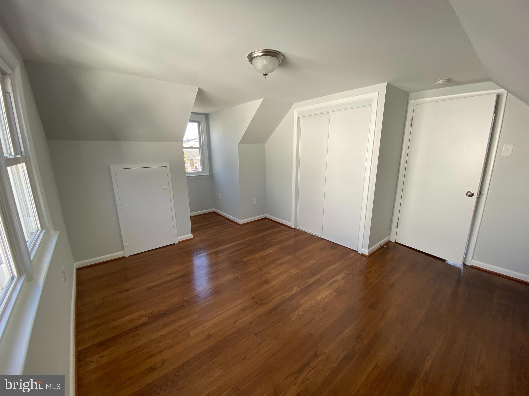 224 Wanda Road Pasadena, MD 21122 - Photo 12 of 33 Upper level bedroom #3