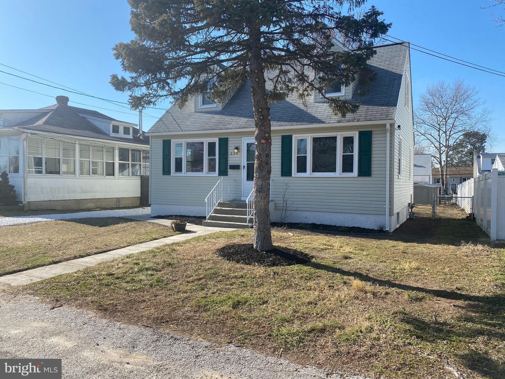 224 Wanda Road Pasadena, MD 21122 - Photo 22 of 33 Front alt. view