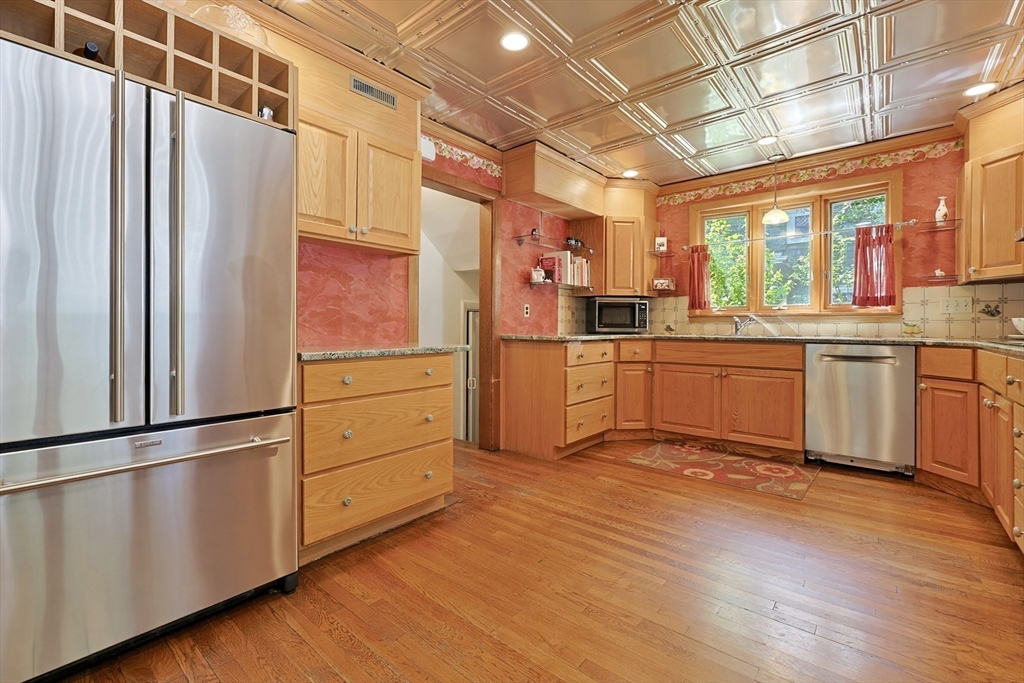 33 Princess Road Newton, MA 02465 - Photo 18 of 42