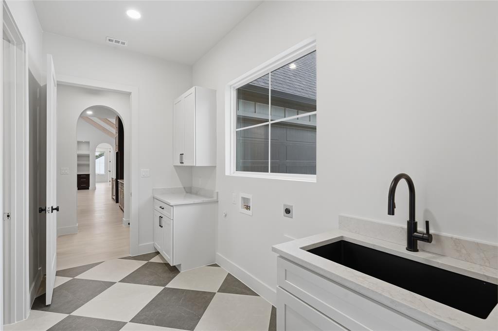 275 Latigo Way Weatherford, TX 76088 - Photo 28 of 39