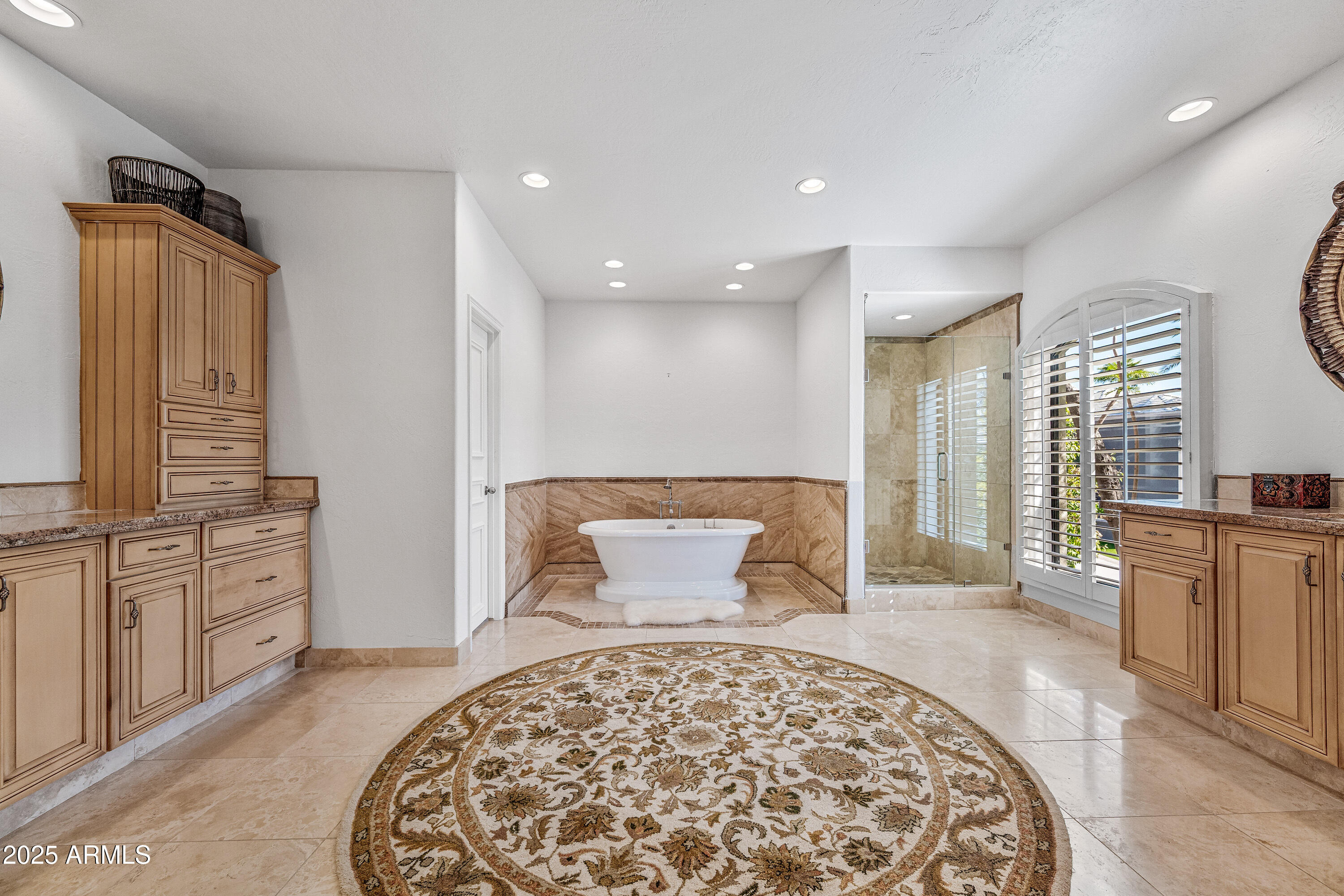 7878 East Gainey Ranch Road, Unit 25 Scottsdale, AZ 85258 - Photo 31 of 57 Master Bathroom Upstairs