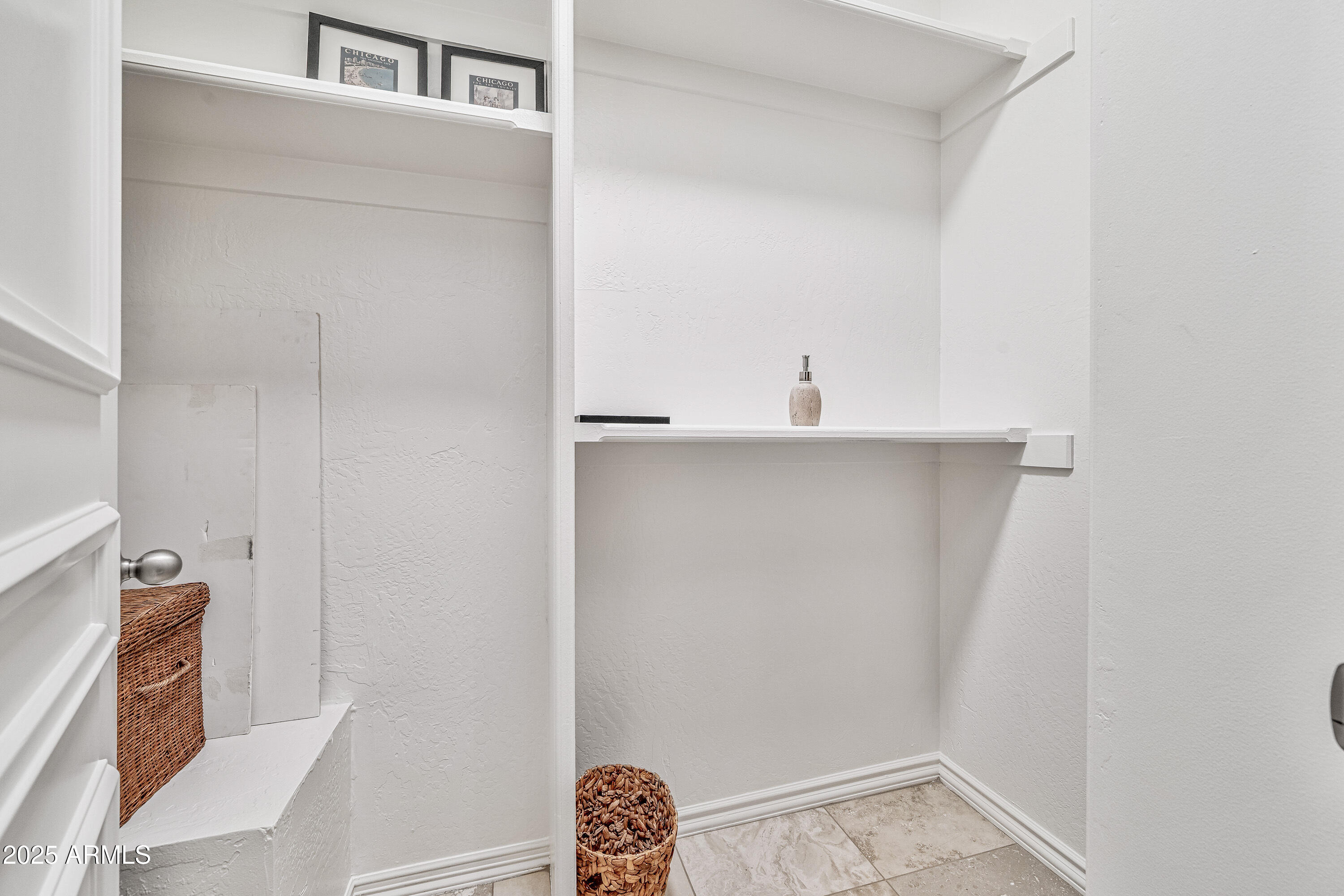 7878 East Gainey Ranch Road, Unit 25 Scottsdale, AZ 85258 - Photo 39 of 57 Upstairs Closet