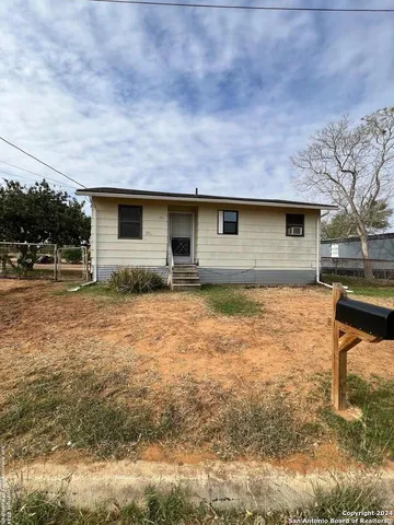 $66,500 | 302 Sheep Hill Road, Dilley, TX 78017