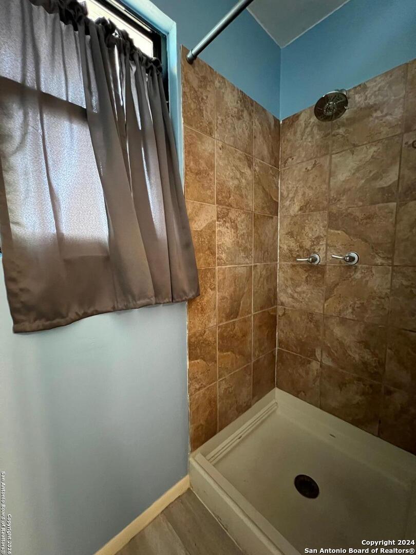 302 Sheep Hill Road Dilley, TX 78017 - Photo 4 of 11