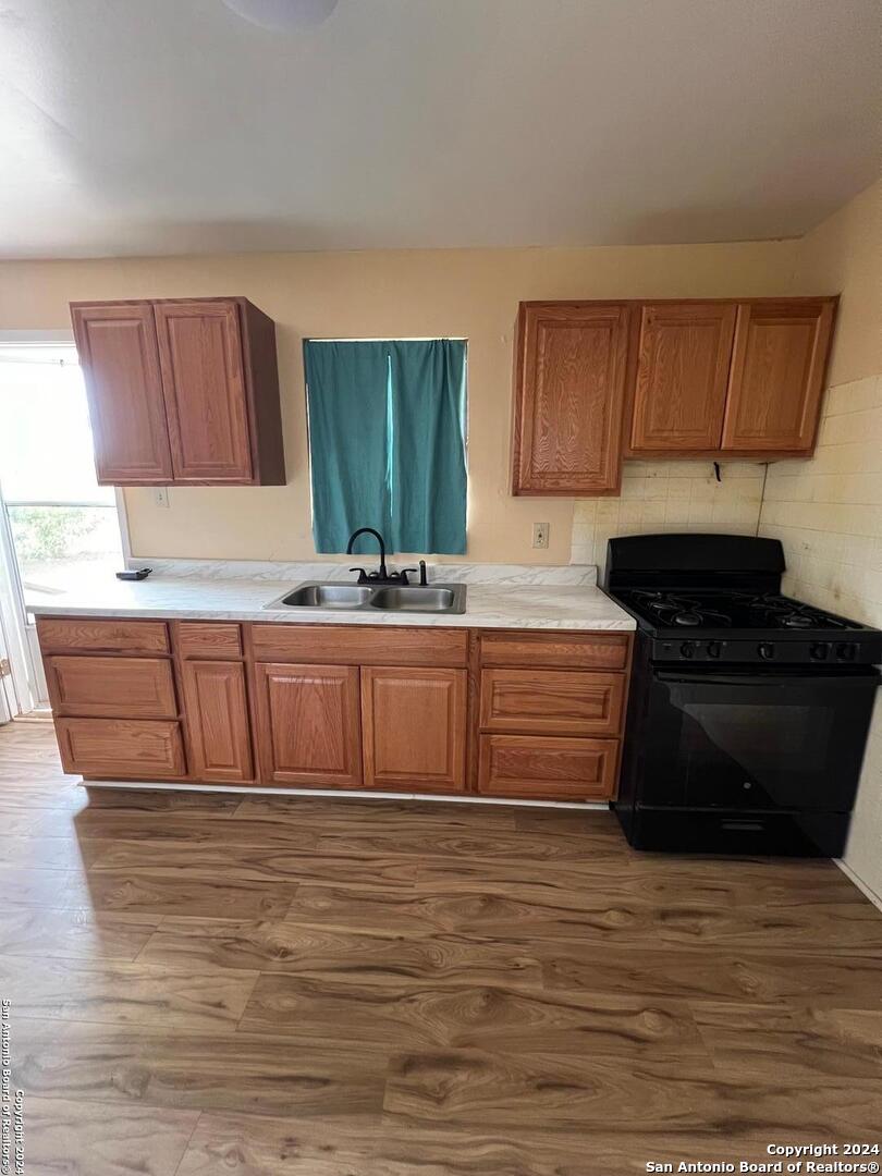 302 Sheep Hill Road Dilley, TX 78017 - Photo 6 of 11