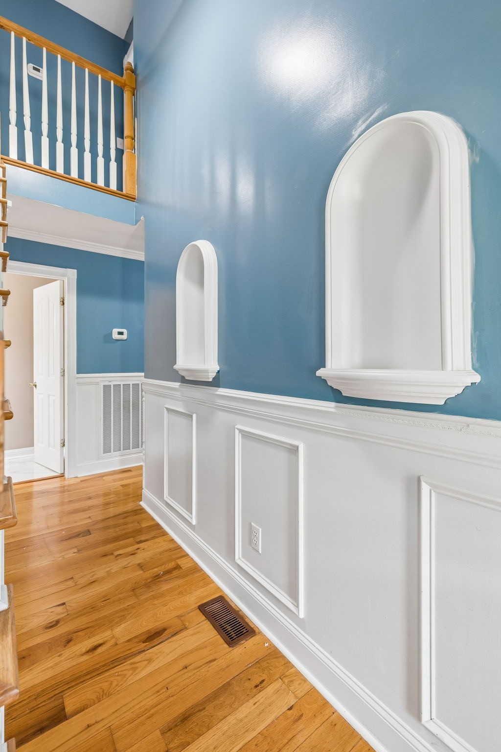 6701 McCormick Ridge Road Whitleyville, TN 38588 - Photo 11 of 63 a view of a hallway with front door