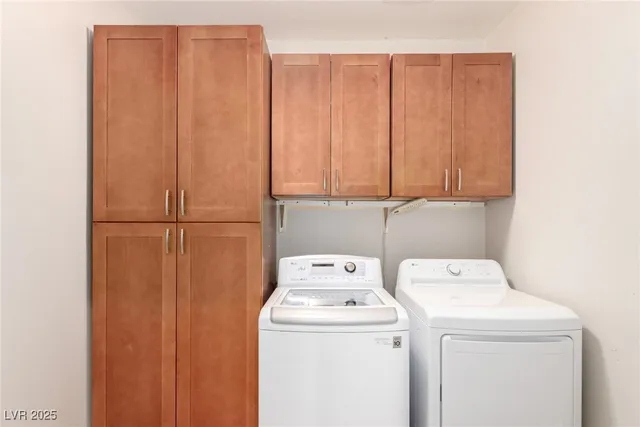 $2,500 | 424 Al Coda Place, Henderson, NV 89011