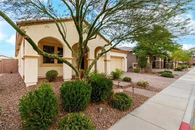 $2,500 | 424 Al Coda Place, Henderson, NV 89011