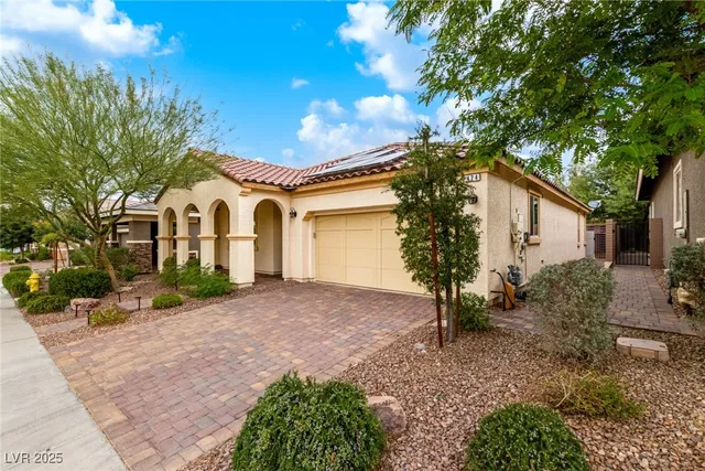 $2,500 | 424 Al Coda Place, Henderson, NV 89011