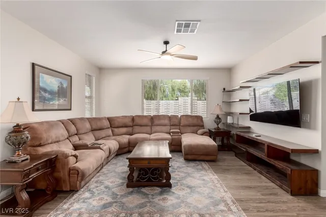 $2,500 | 424 Al Coda Place, Henderson, NV 89011