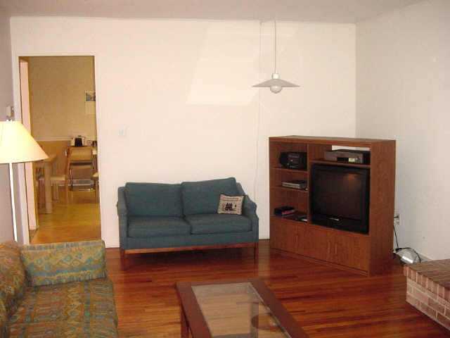 822 Old Farm Road Columbus, OH 43213 - Photo 3 of 5 Gallery Image 3