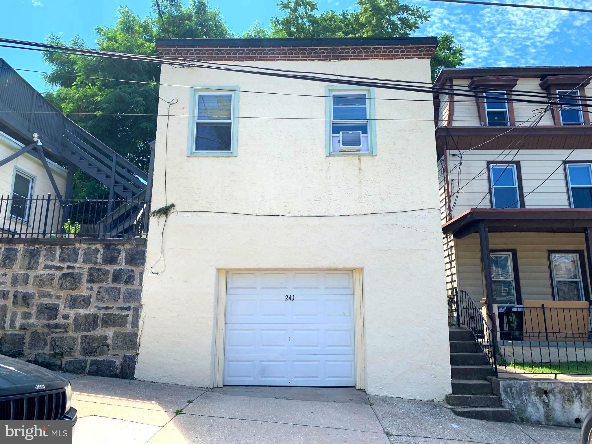4134 Manayunk Avenue Philadelphia, PA 19128 - Photo 11 of 32 Garage + 1BR Unit Structure