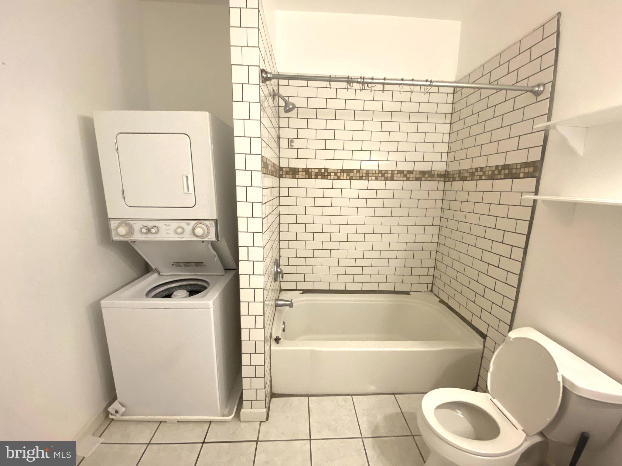 4134 Manayunk Avenue Philadelphia, PA 19128 - Photo 10 of 32 1st Fl 2BR - Bath