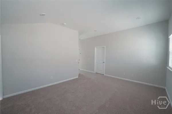 $2,750 | 257 Brookline Drive, Savannah, GA 31407