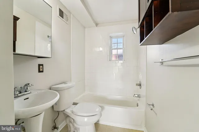 $2,500 | 31 South Ann Street, Baltimore, MD 21231