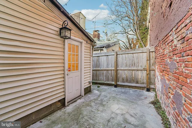 $2,500 | 31 South Ann Street, Baltimore, MD 21231