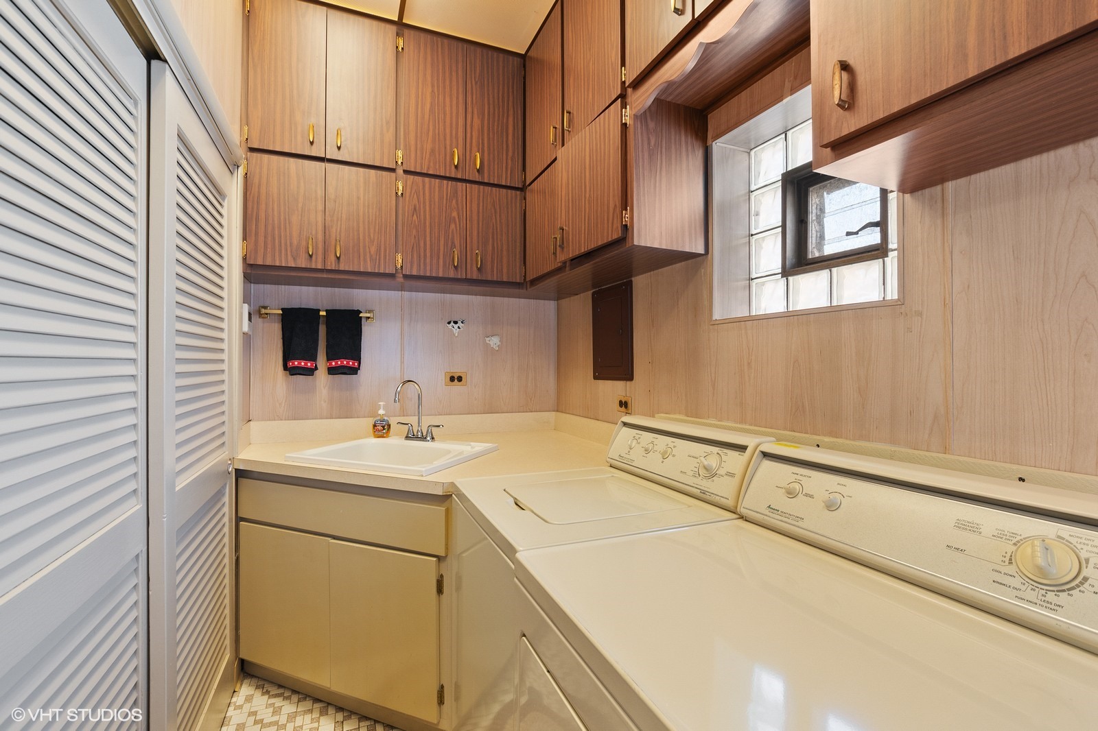 10937 Parkside Avenue Chicago Ridge, IL 60415 - Photo 13 of 16
